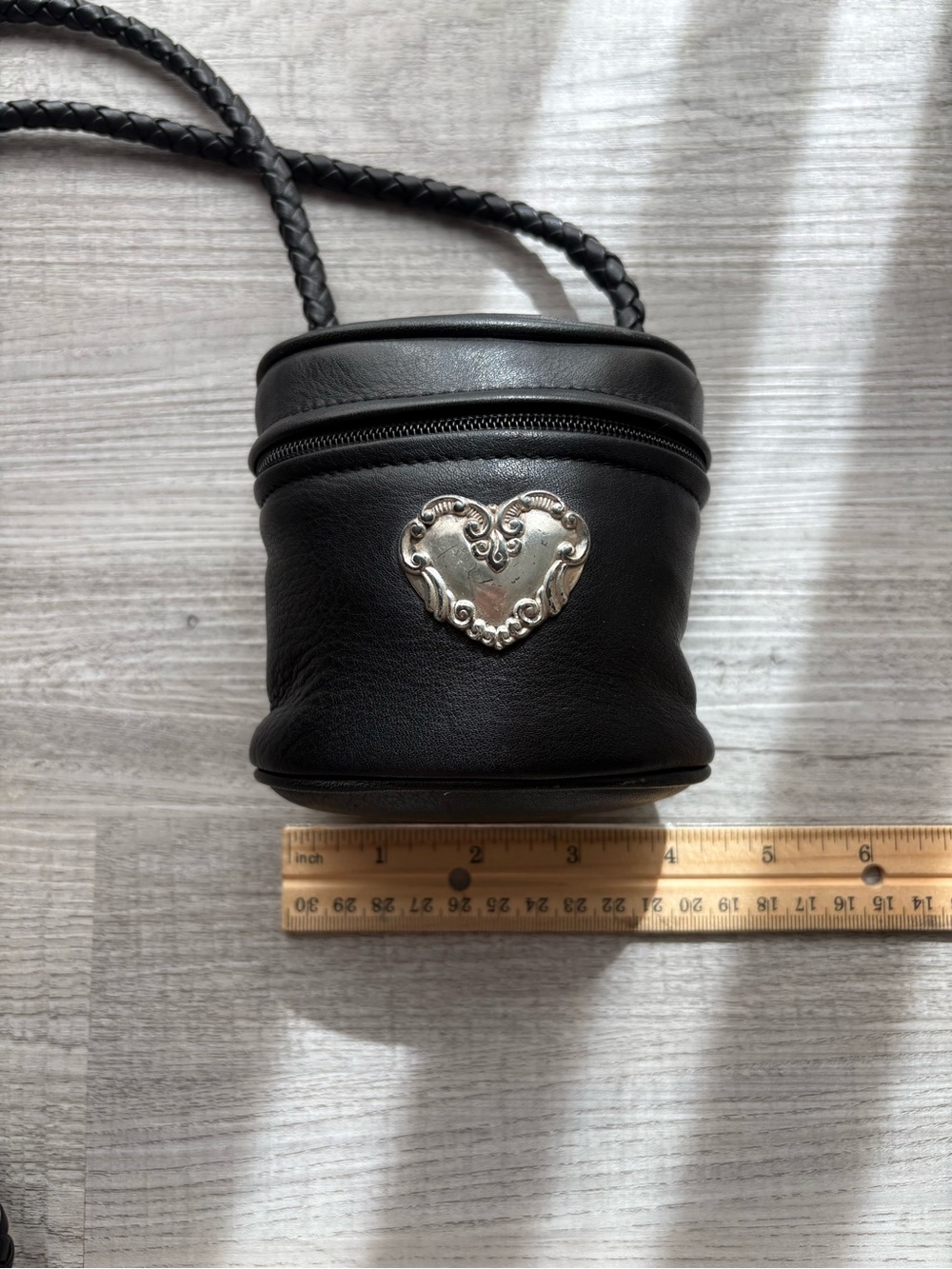 VTG Brighton Mini Black Leather Bucket Purse - Picture 3 of 9